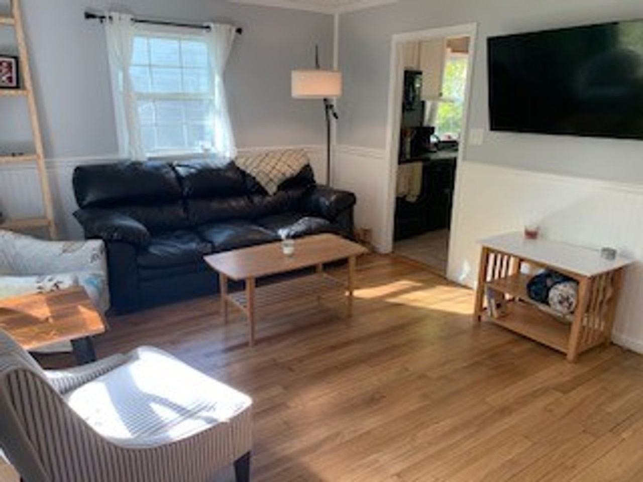 822 S Henderson St - Photo 2 of 10