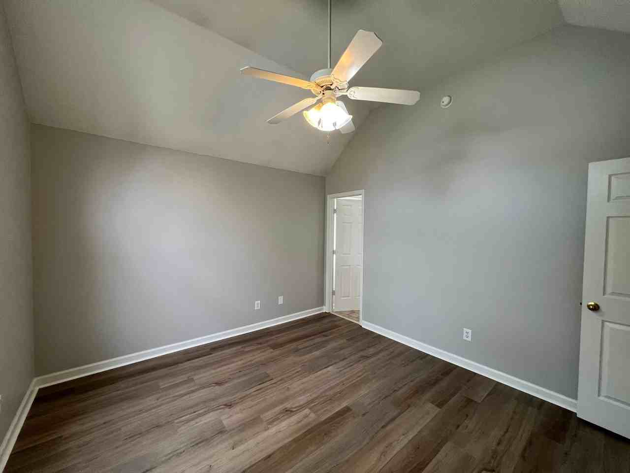 7013 Westfork Dr - Photo 3 of 18