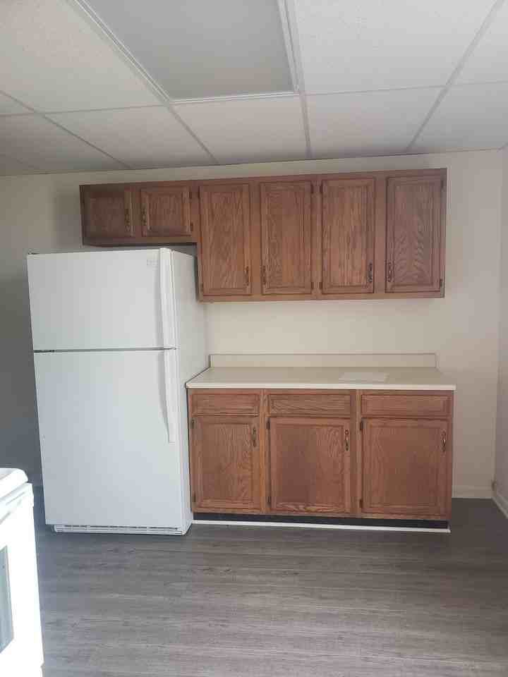 714 Lincoln Way East - Photo 3 of 12