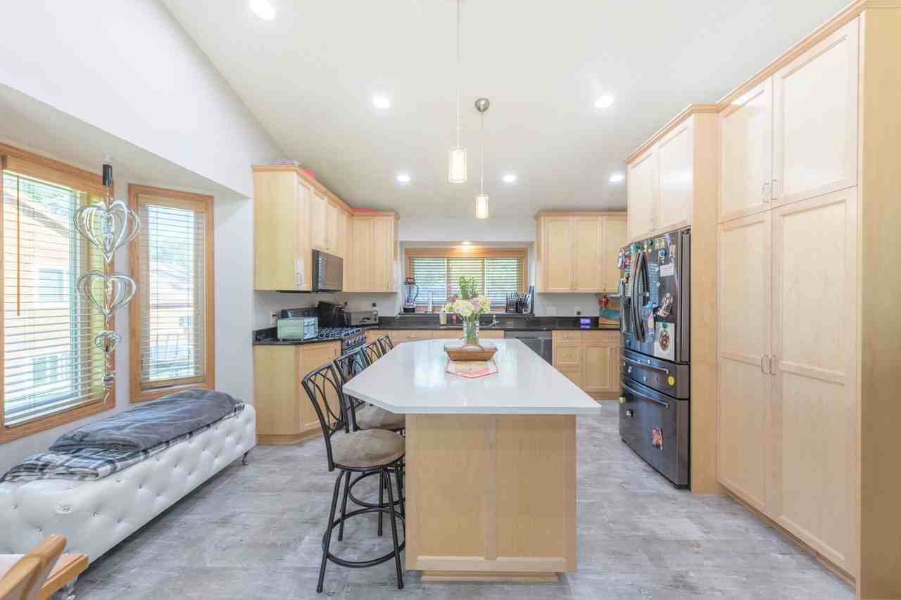 3364 Fremont Cir Nw - Photo 3 of 31