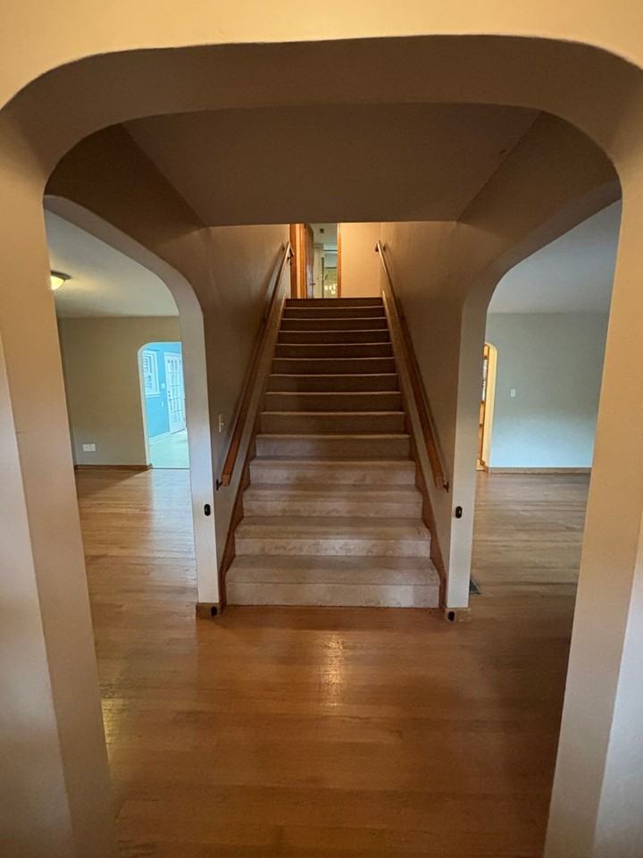 619 White Oak Dr - Photo 2 of 21