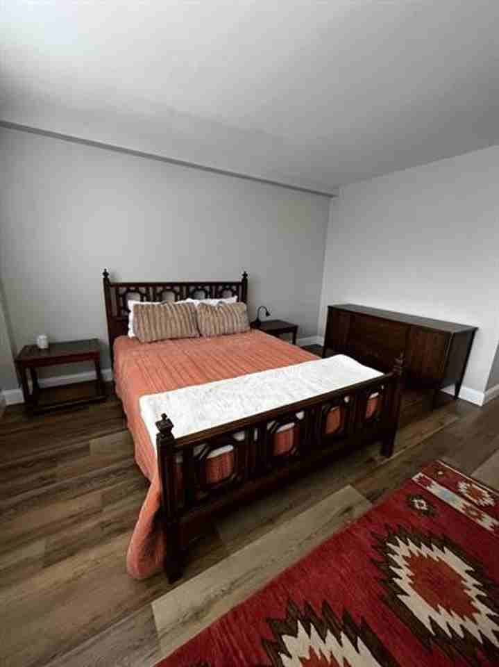 The Town House - Photo 5 of 17