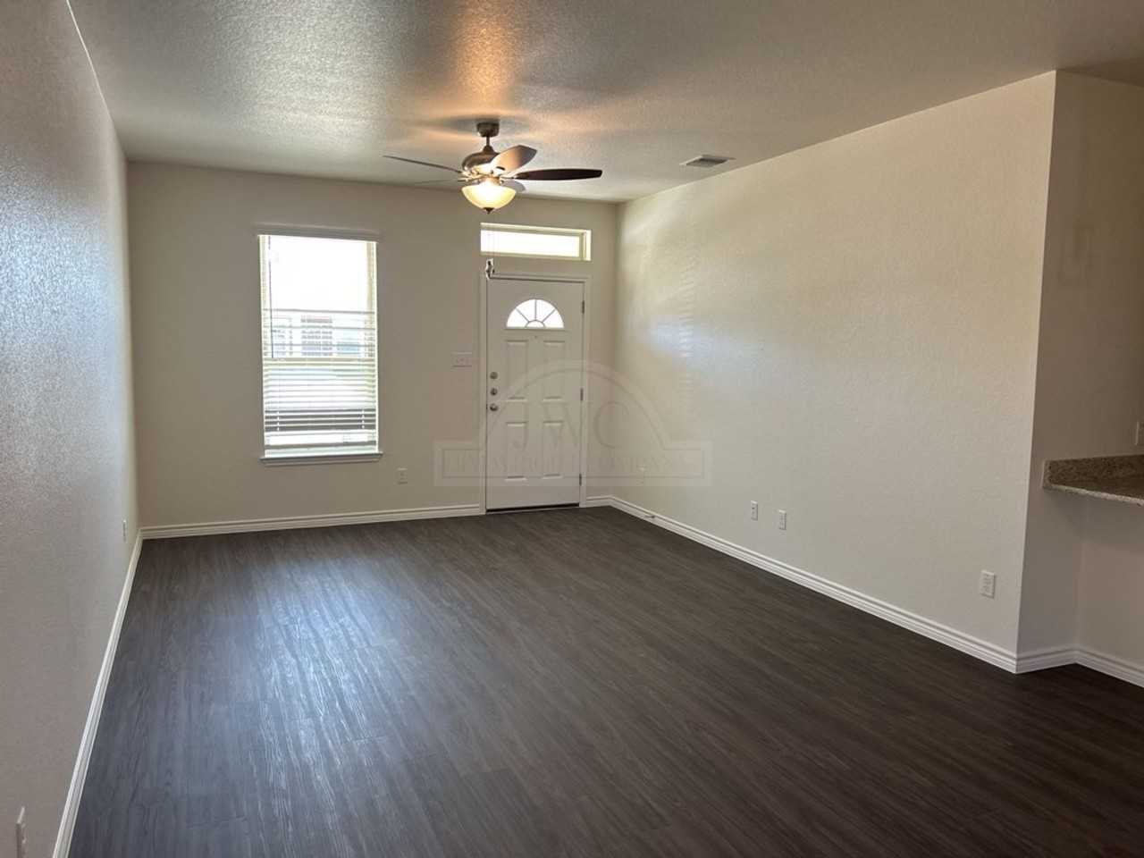 5221 Rose Garden Loop - Photo 2 of 17