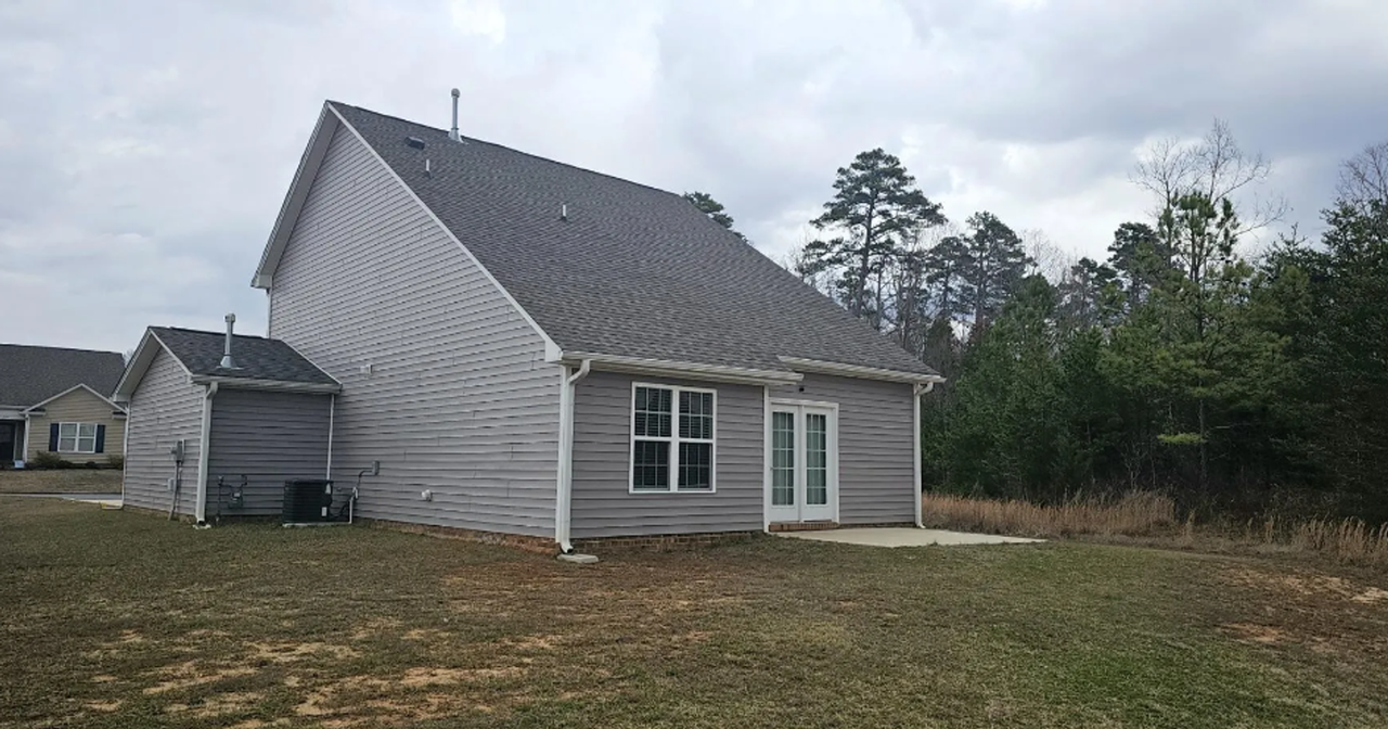 2068 Dresden Dr - Photo 2 of 28