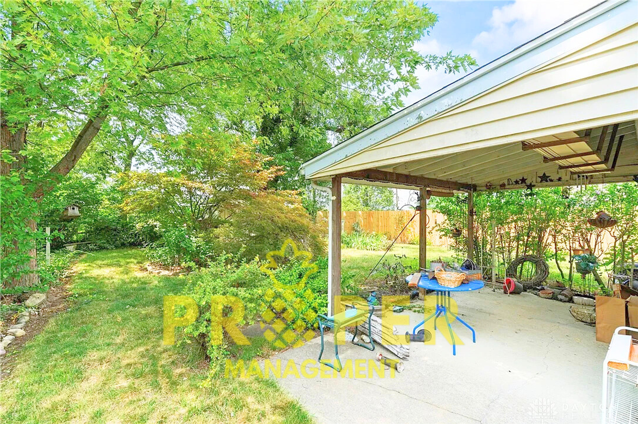 109 S Westview Ave - Photo 2 of 16