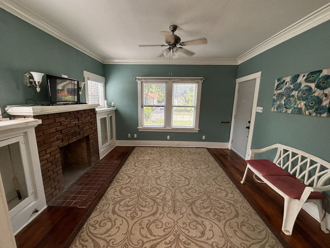 510 Avant Avenue - Photo 4 of 41