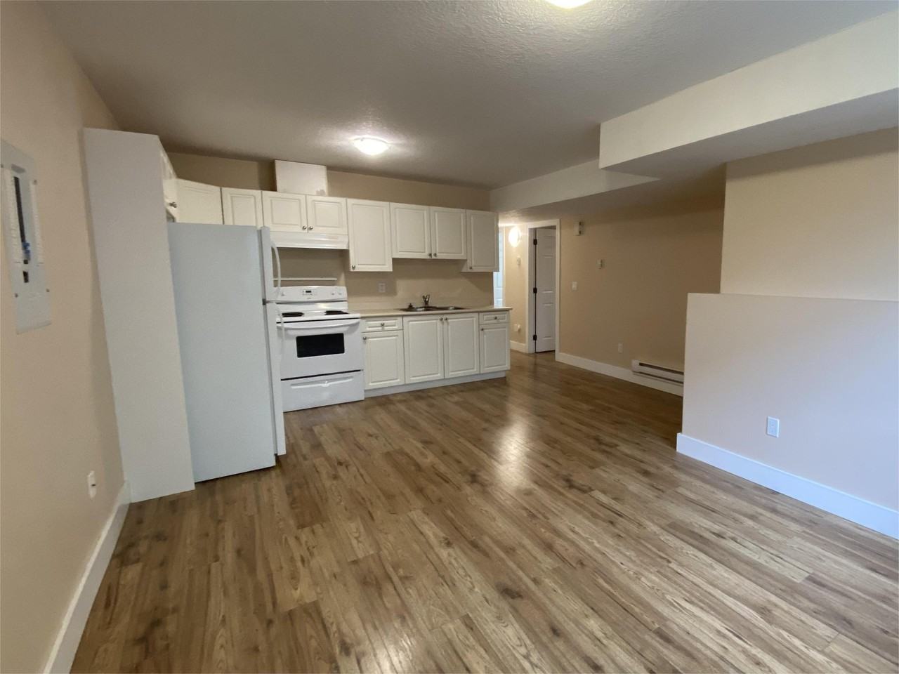 5775 Bradbury Rd Lowr - Photo 3 of 11