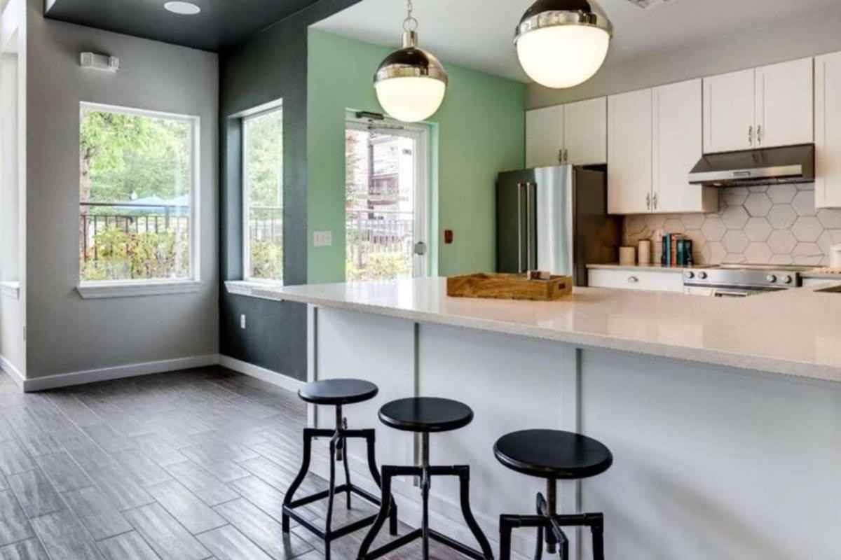 23028 27th Ave Se - Photo 4 of 14