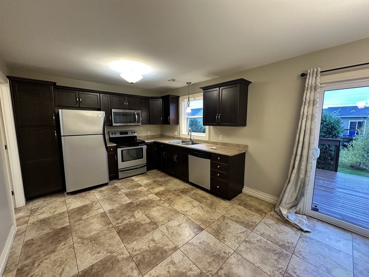 30 Senese St #1 - Photo 2 of 33