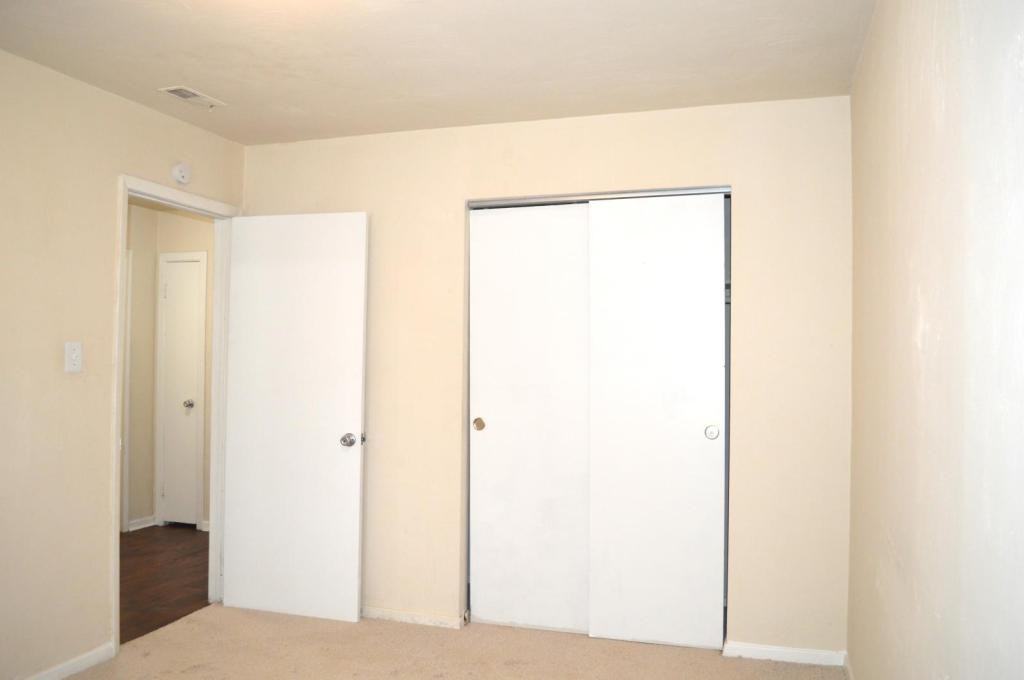 906 White Marsh Rd Apt A - Photo 6 of 9