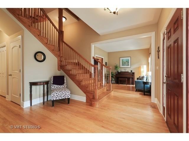 458 S Fairview Ave - Photo 2 of 25