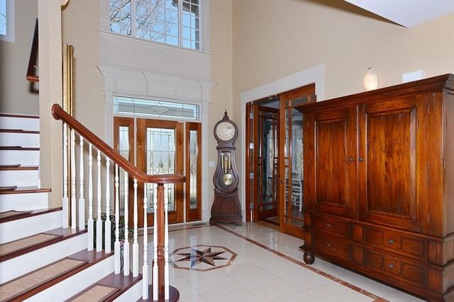 544 Brighton Ln - Photo 2 of 25