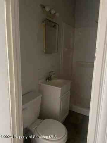 971 Lincoln St - Photo 2 of 7