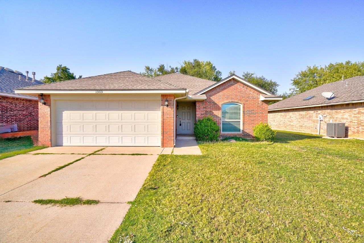 1505 Rangeline Rd - Photo 4 of 48