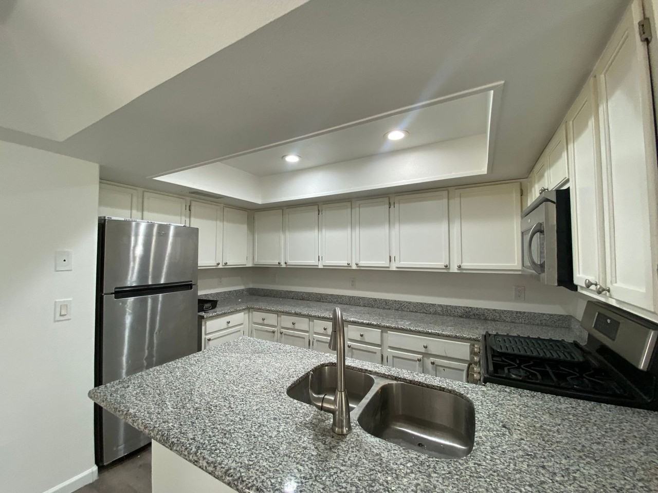 Colonia Apartment Homes - Roger - Photo 3 of 42