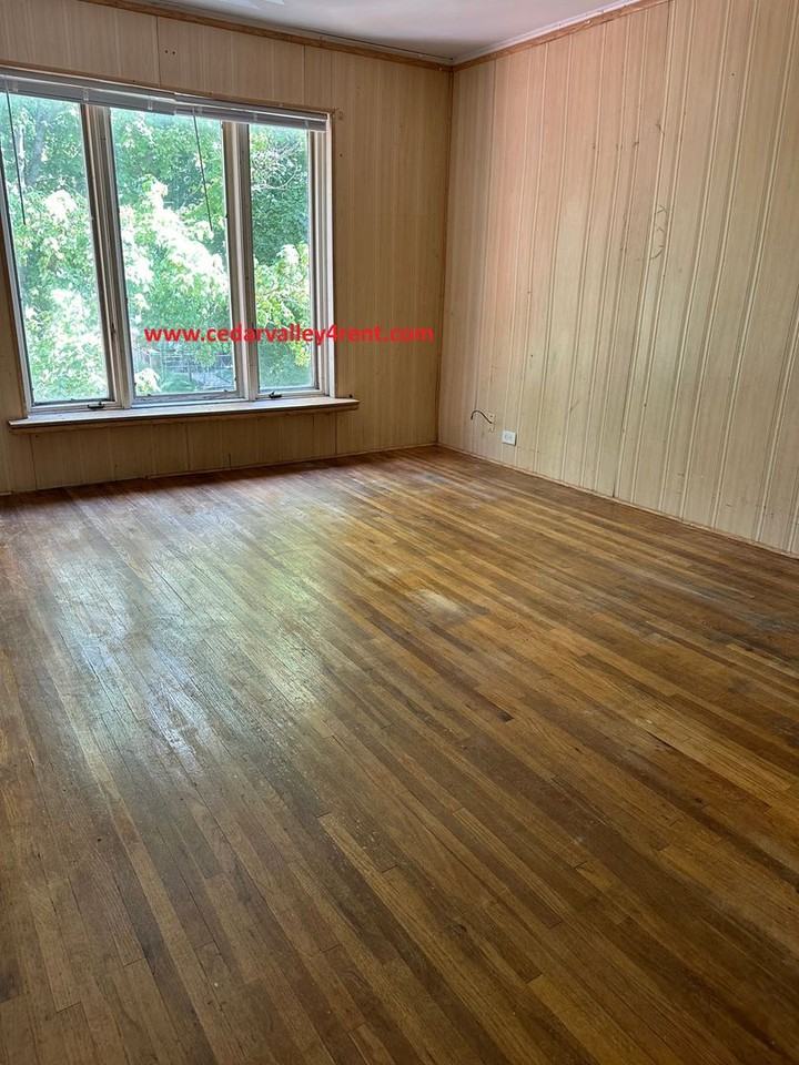 434 Oaklawn Ave - Photo 6 of 9