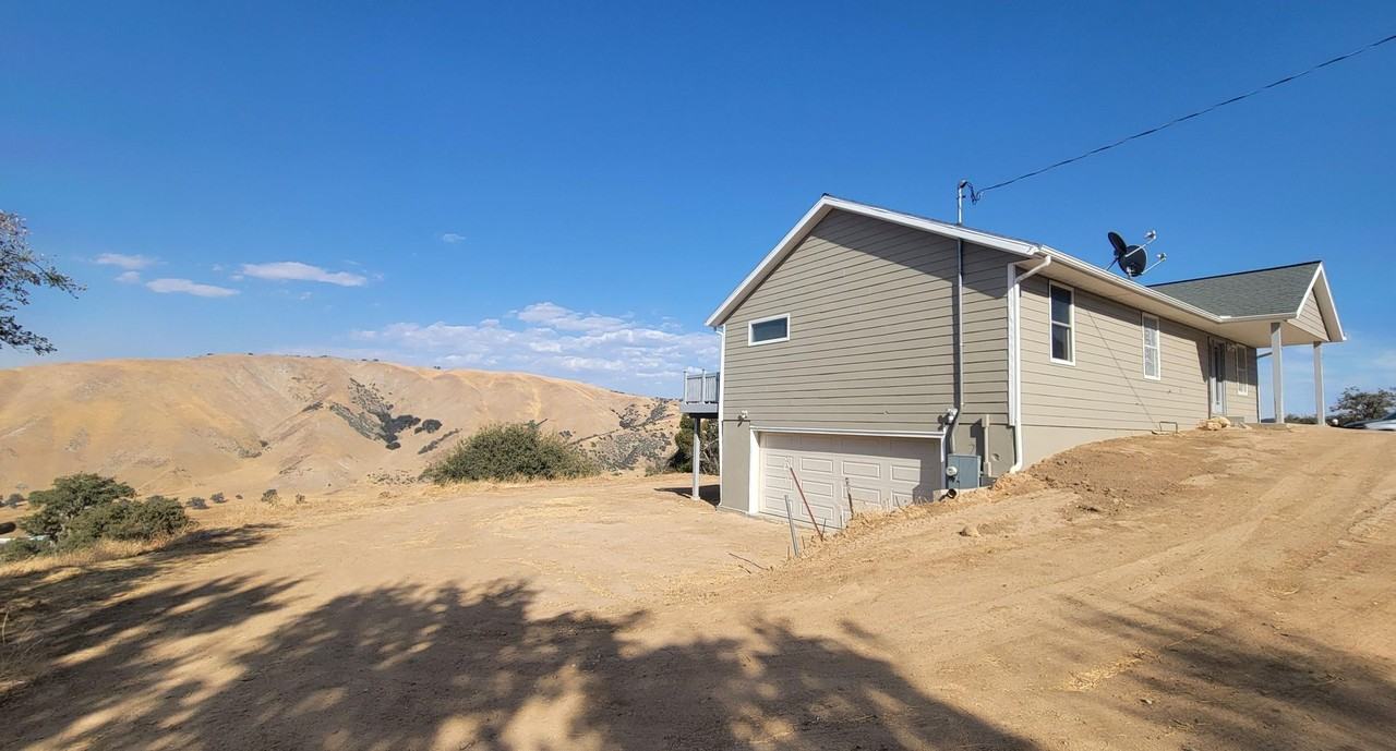 1940 Ridge Route Dr - Photo 2 of 20