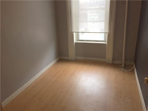 McGuinness Blvd - Photo 2 of 9