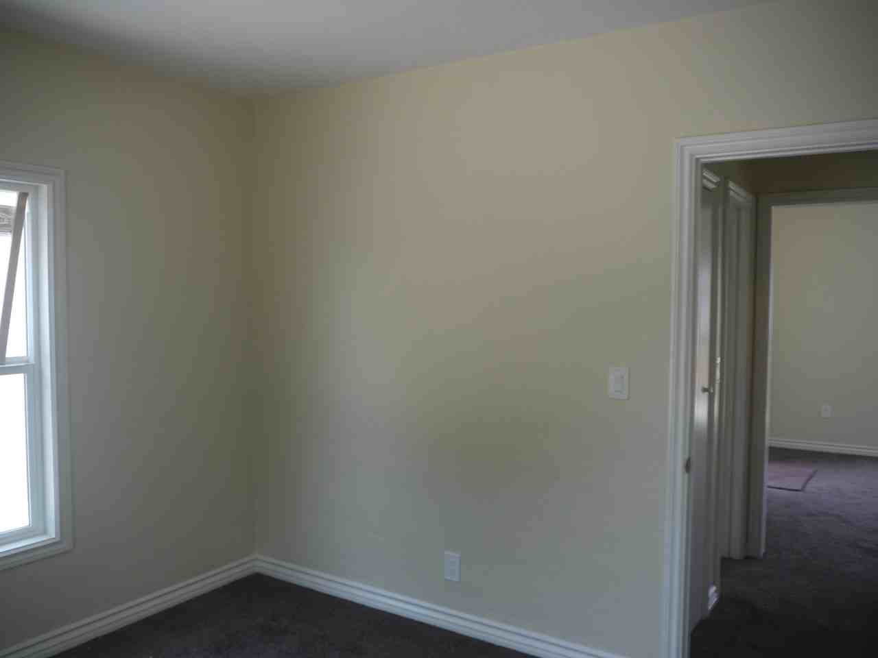271 W 14th St - Photo 7 of 18