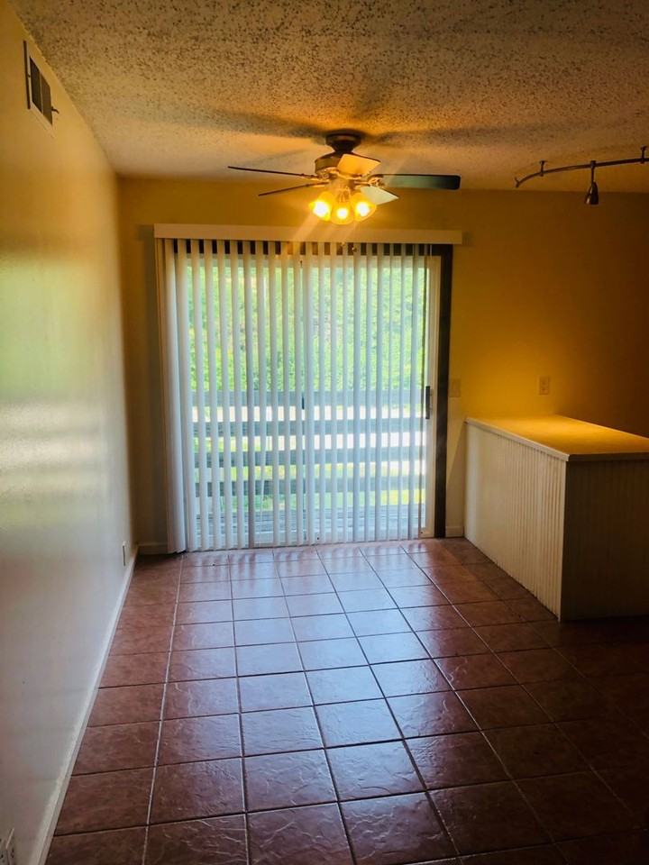 709 Dondee Dr #10 - Photo 5 of 9