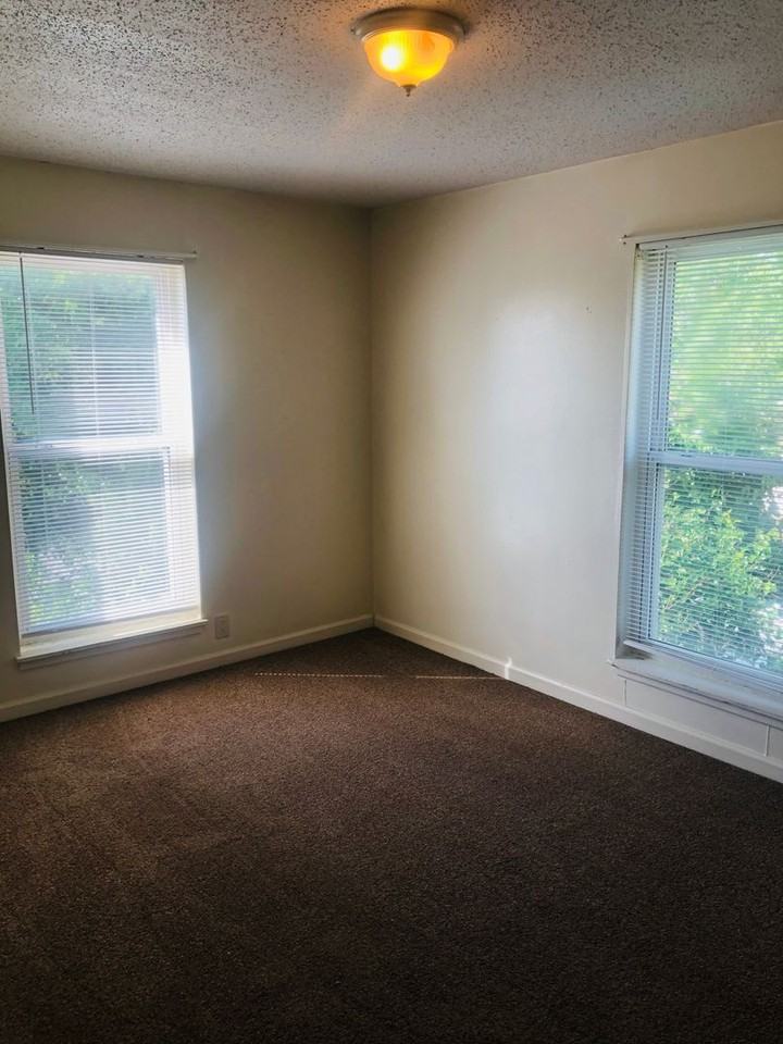 709 Dondee Dr #10 - Photo 7 of 9