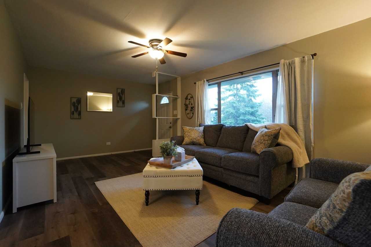 1200 Oakhurst Dr - Photo 3 of 19