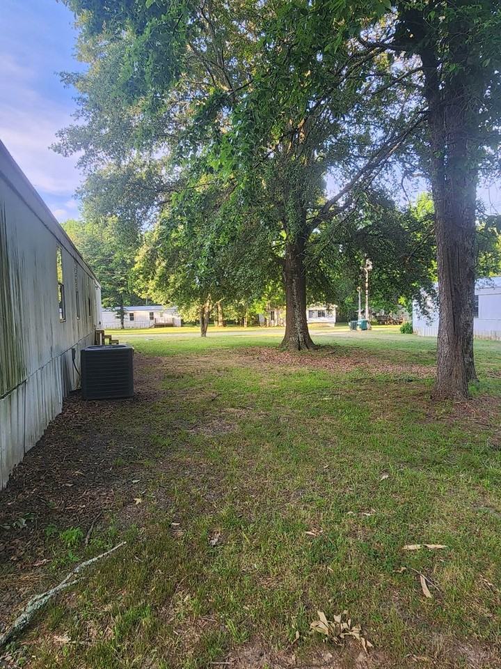 224 Melody Ln - Photo 5 of 17