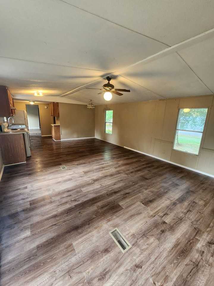 224 Melody Ln - Photo 7 of 17