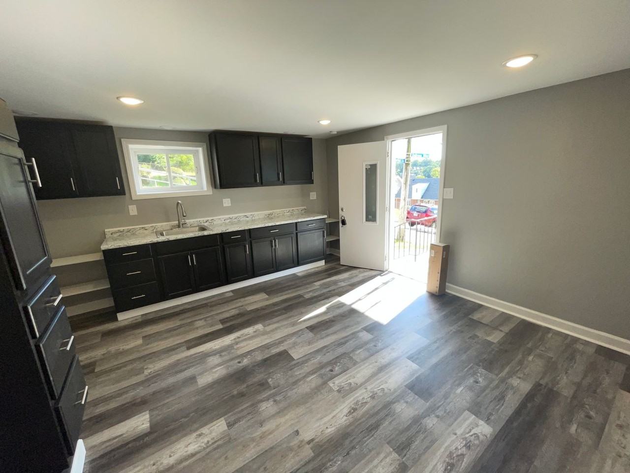 4 Copperfield Ave - Photo 4 of 12