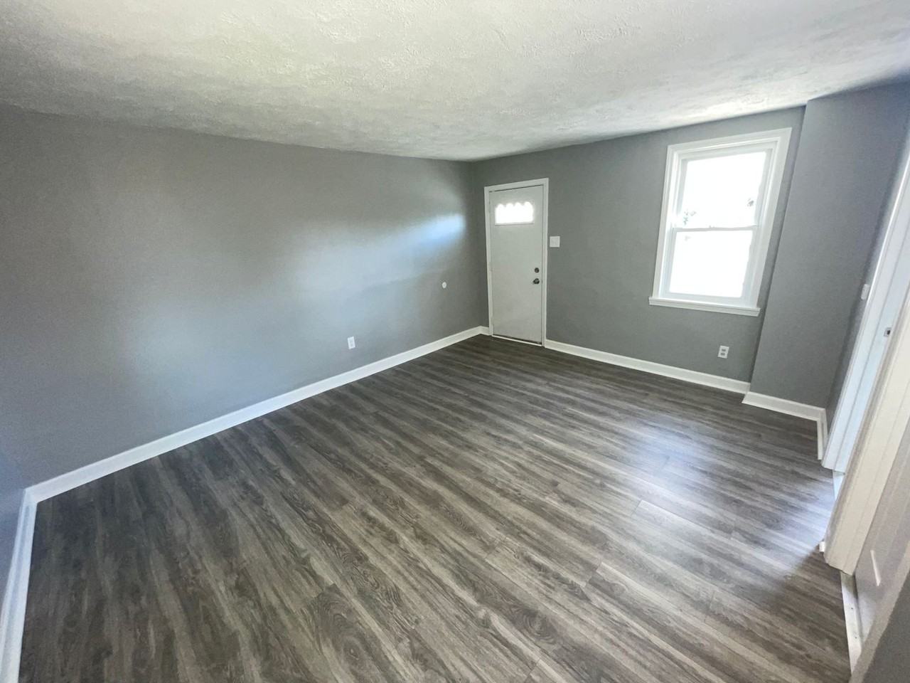 4 Copperfield Ave - Photo 7 of 12