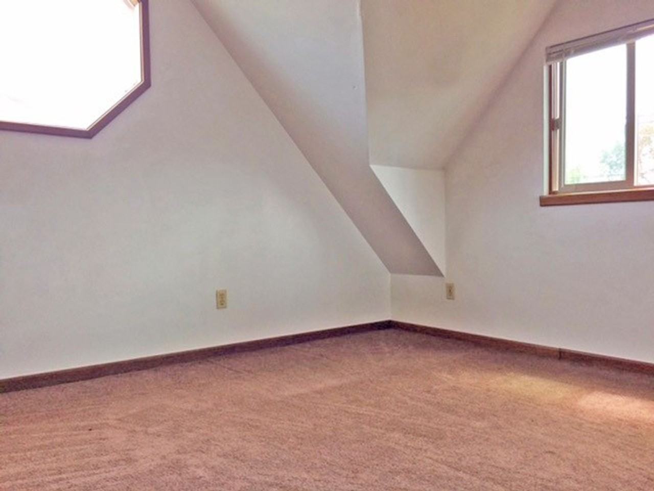 2204 Jay St - Photo 7 of 12