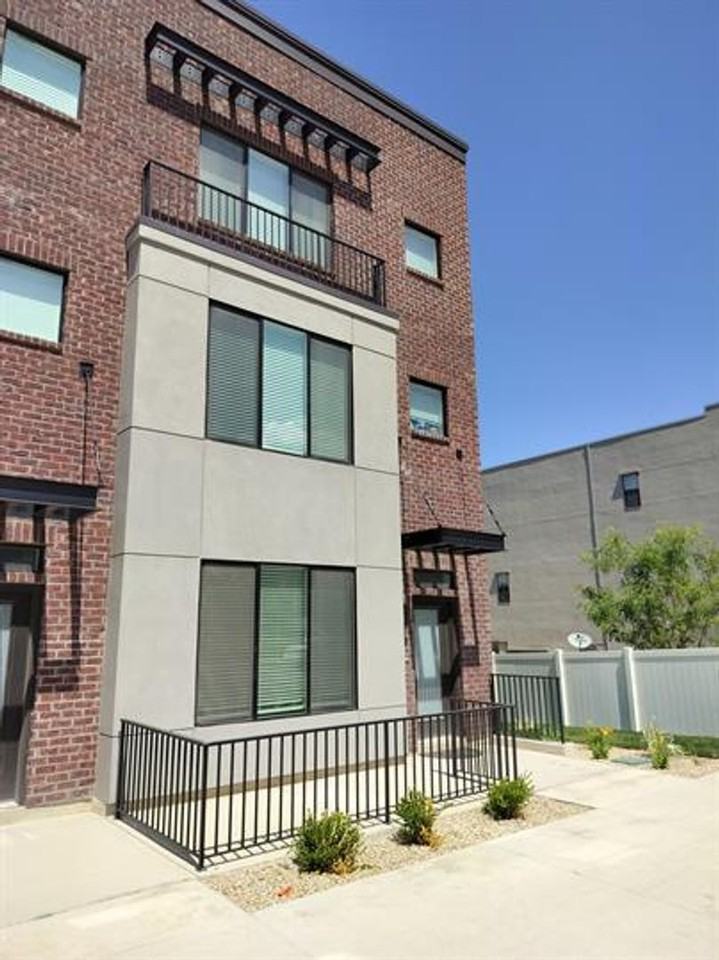 25 E Center St #66 - Photo 2 of 18