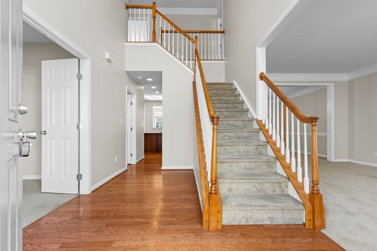 5006 Rosewater Ln - Photo 5 of 33