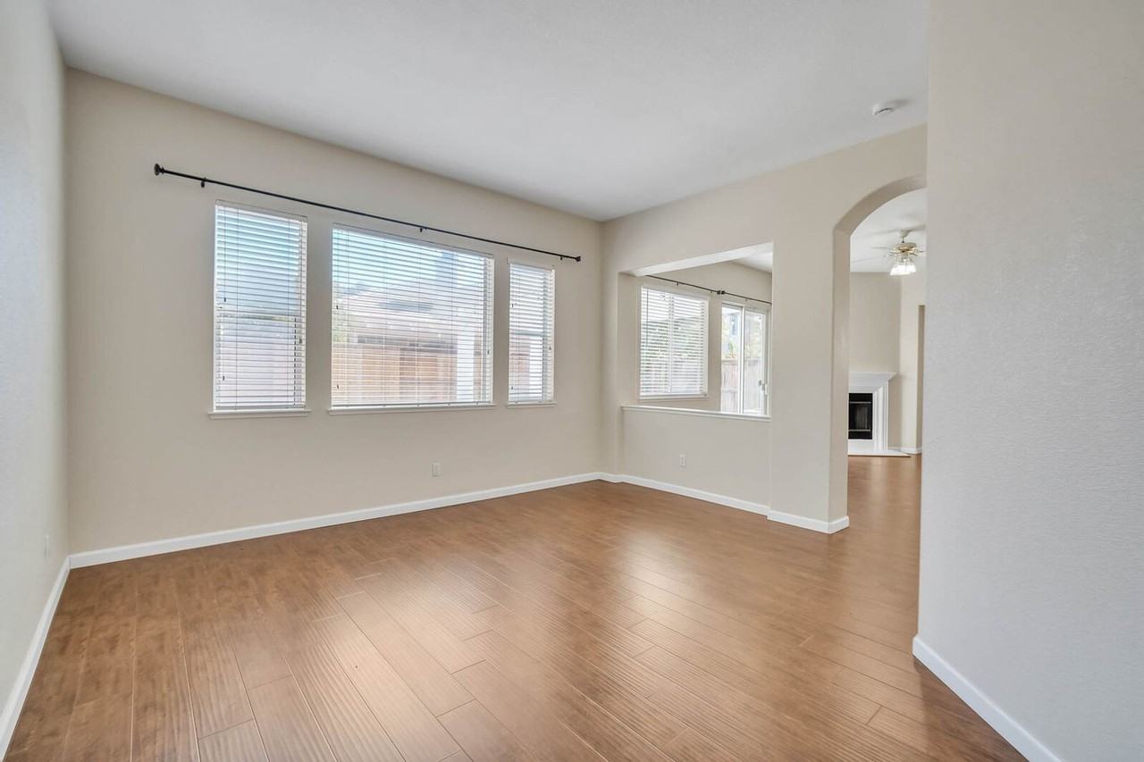 9261 Herbon Way - Photo 4 of 31