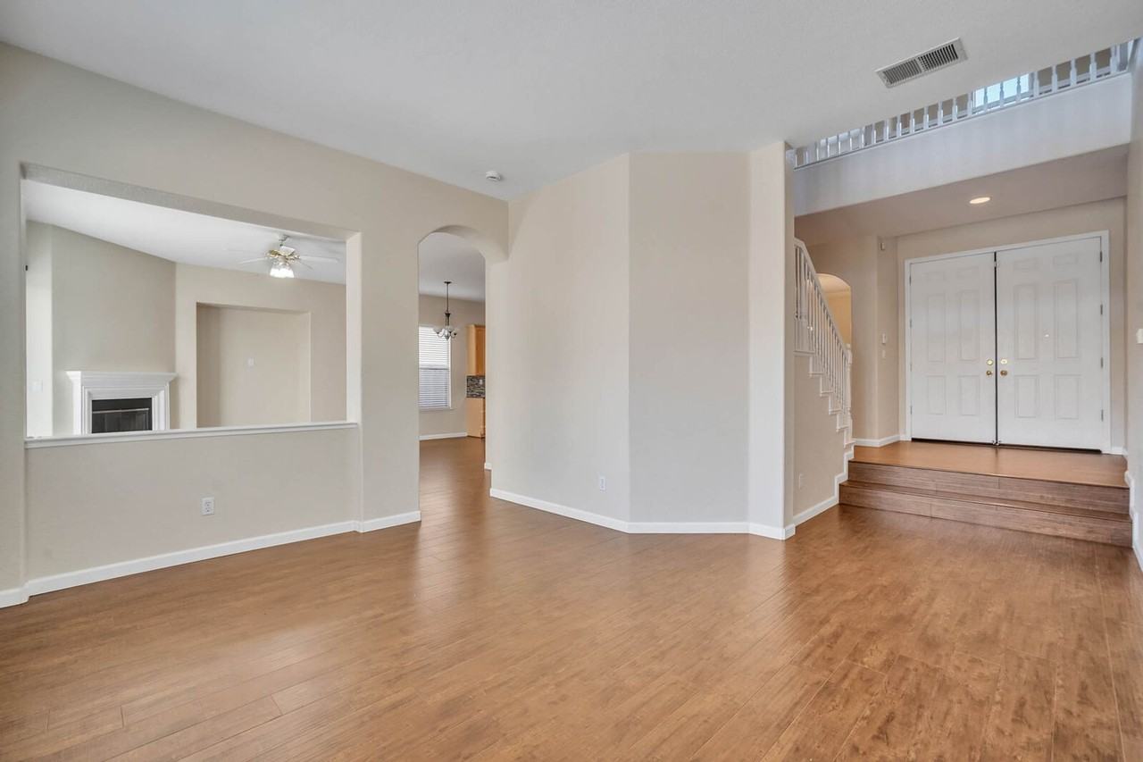 9261 Herbon Way - Photo 5 of 31