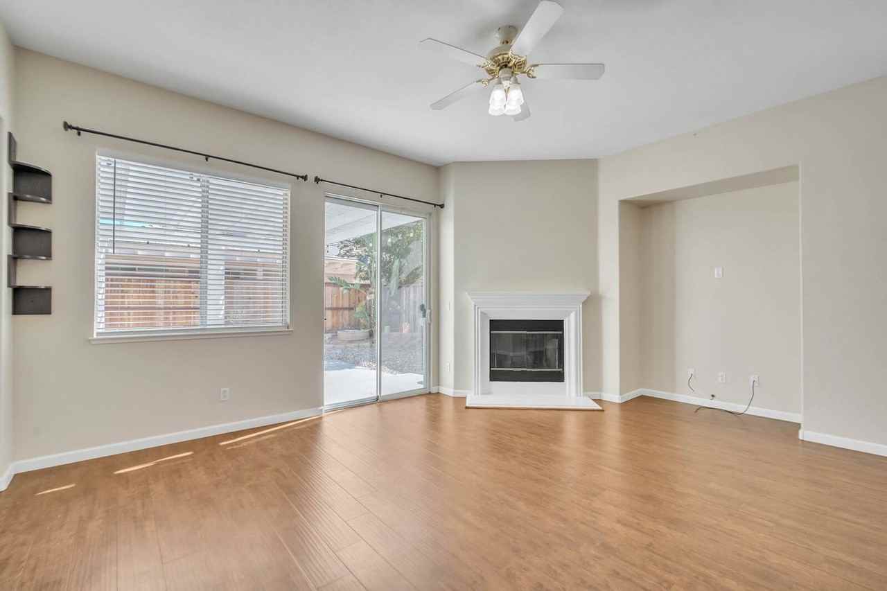 9261 Herbon Way - Photo 7 of 31