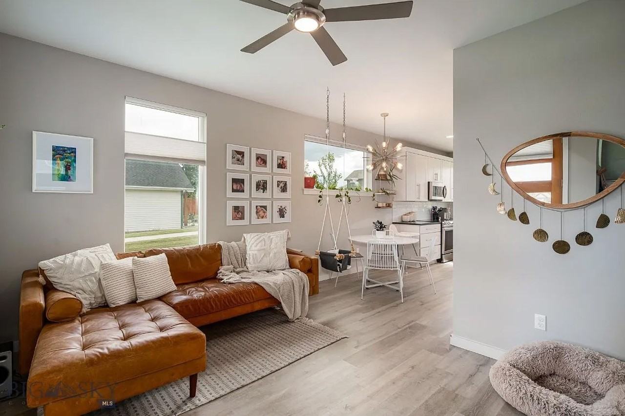 4460 Shadowglen Dr - Photo 3 of 24