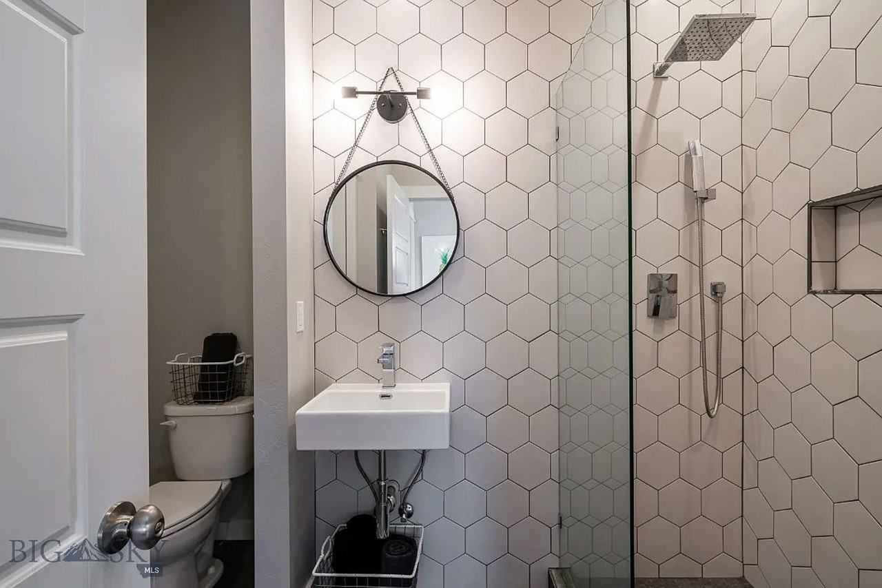 4460 Shadowglen Dr - Photo 6 of 24