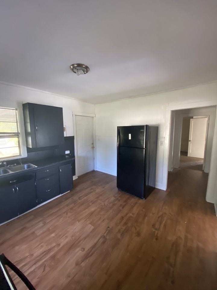 2201 Spring St #NA - Photo 2 of 10