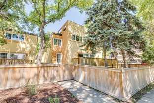 835 Grosvenor Ave - Photo 1 of 1
