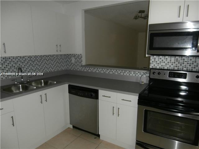 15225 Ne 6th Ave #B306 - Photo 2 of 8