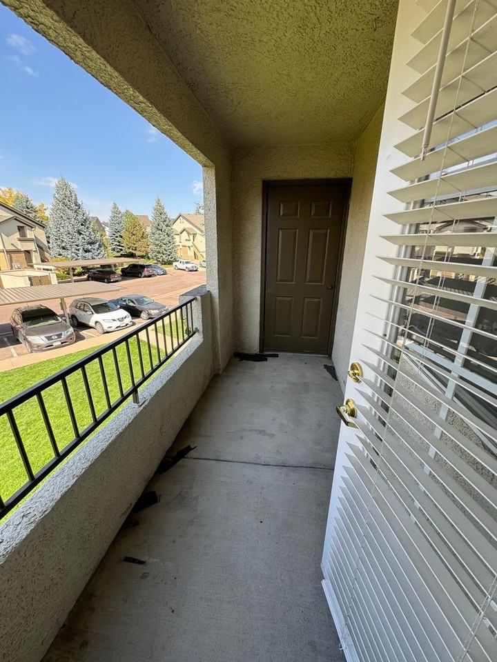 3731 Riviera Grv #203 - Photo 6 of 12