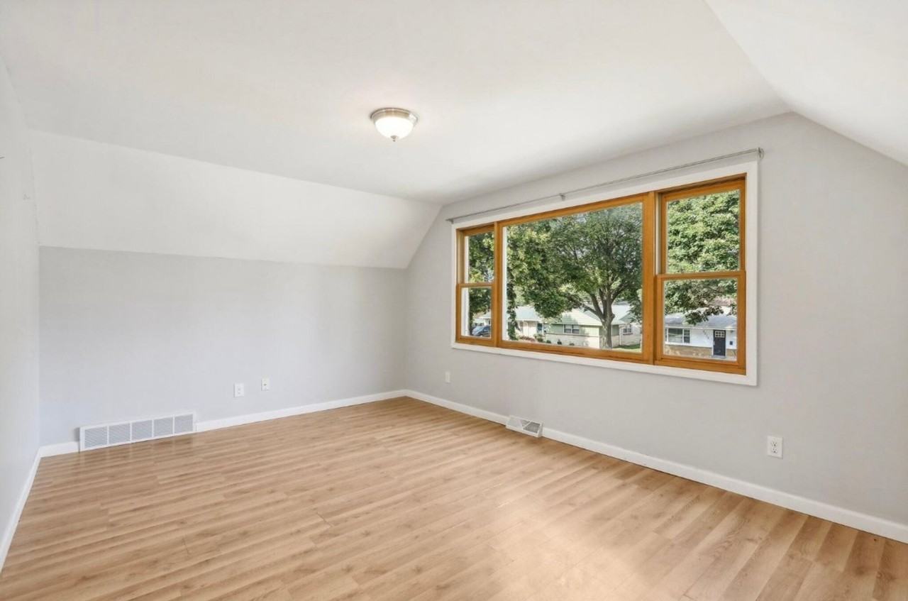 W Leon Terrace - Photo 2 of 16