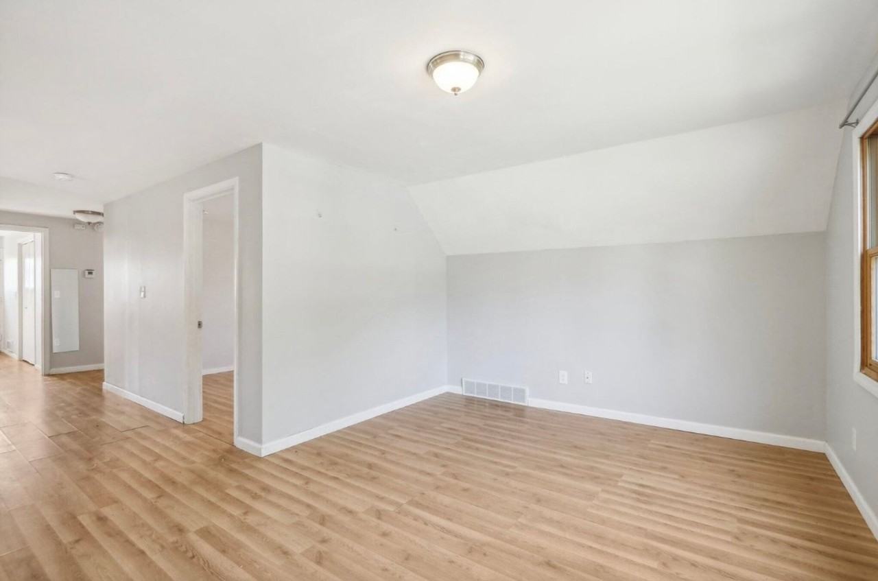 W Leon Terrace - Photo 3 of 16