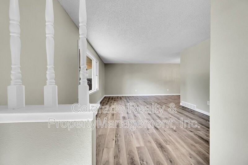 14493 E Carolina Dr - Photo 3 of 50