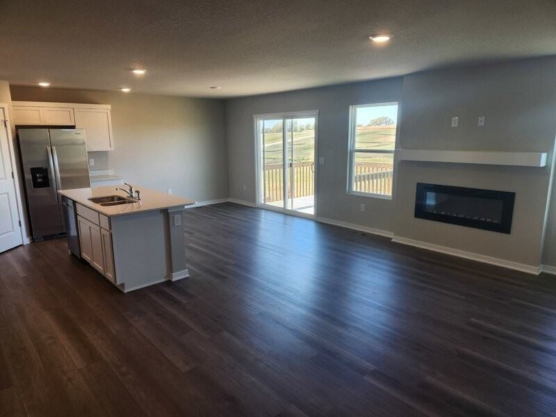 2508 Chan Drive - Photo 4 of 33