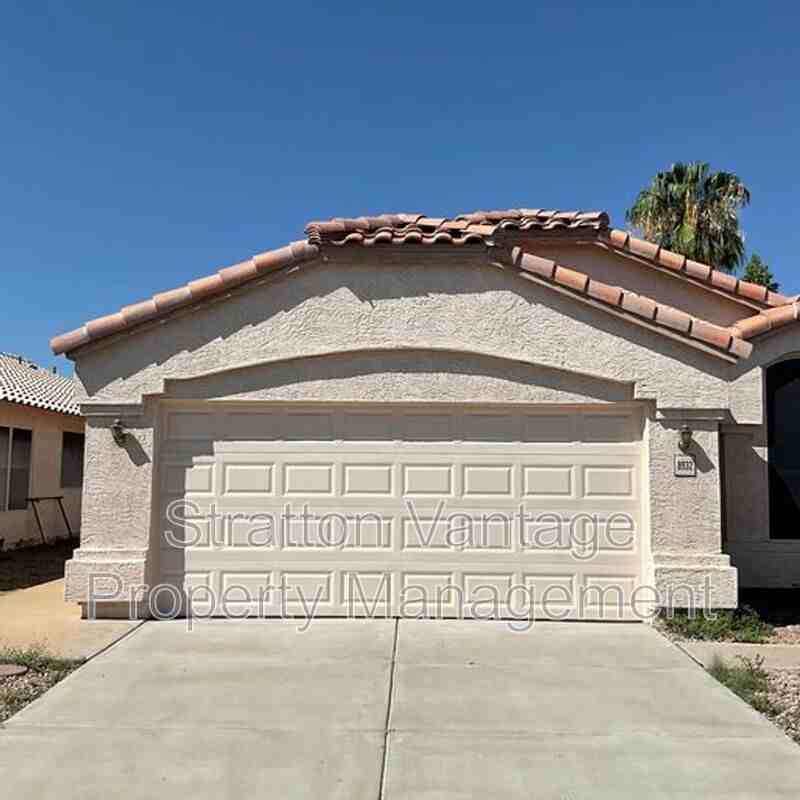 8932 W Kathleen Rd - Photo 2 of 13