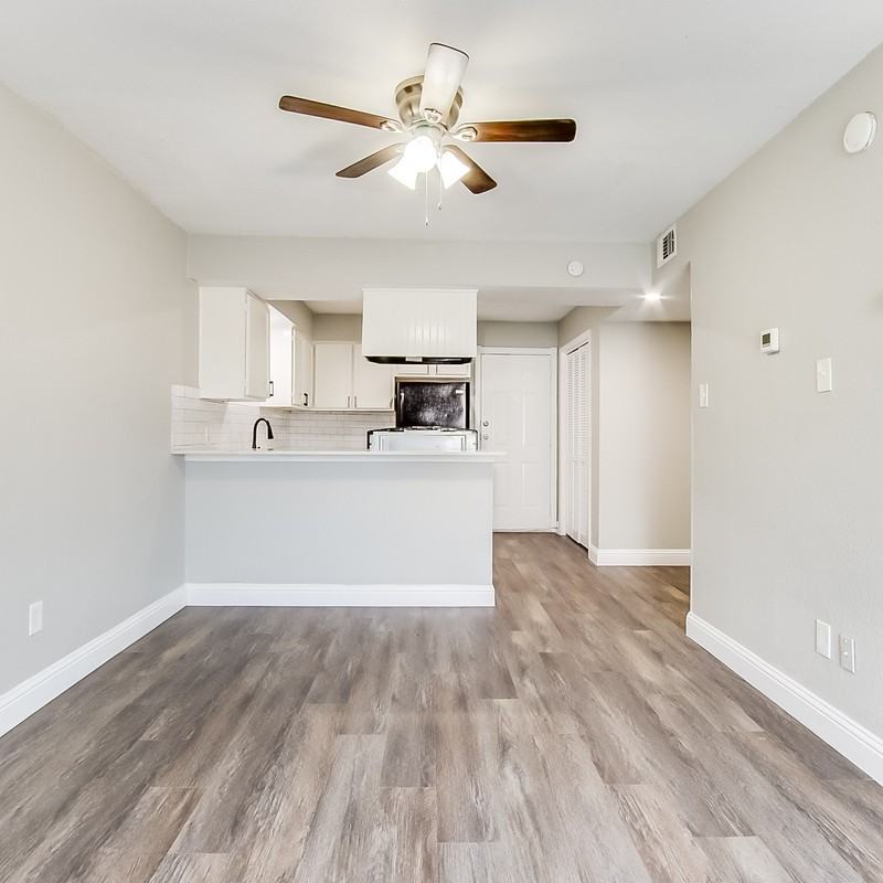 406 Noble Ave #A - Photo 2 of 20