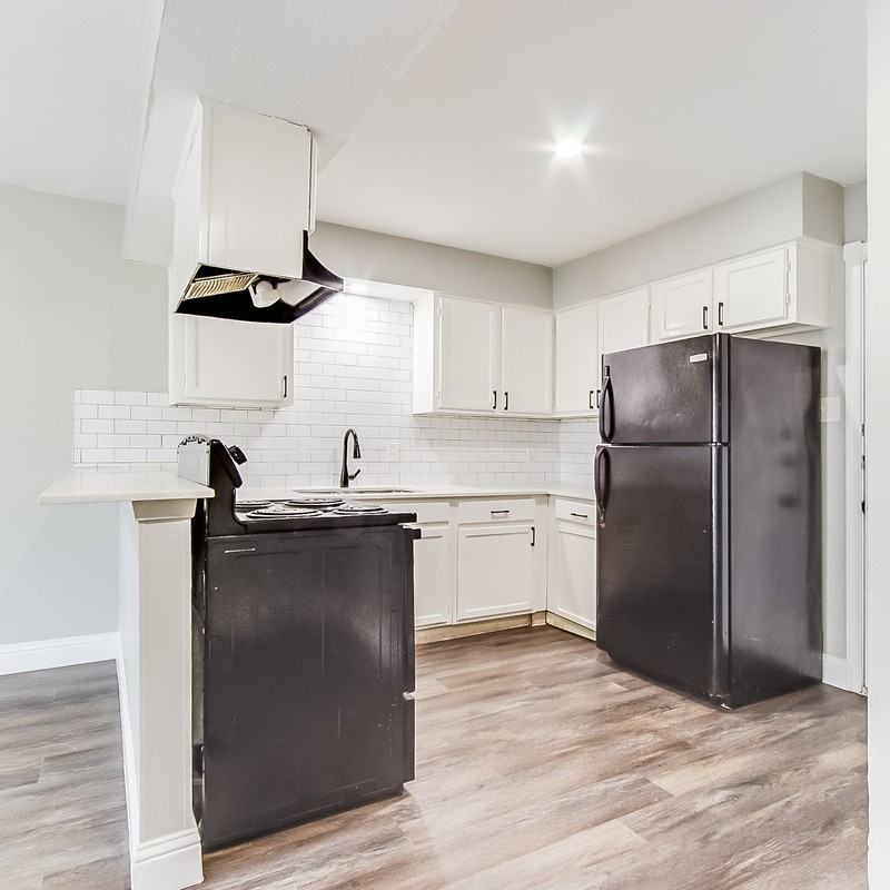 406 Noble Ave #A - Photo 4 of 20