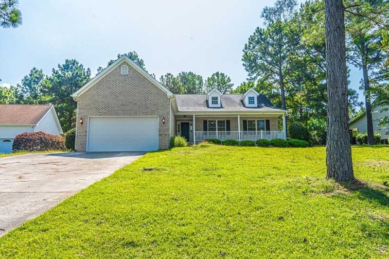 380 Queens Cove Way - Photo 2 of 35